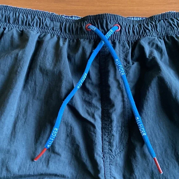 Tommy Hilfiger Black Mesh Interior Pocketed Mens Swim Trunks - Picture 5 of 8